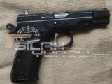 EMNİYET GÖREVLİSİNDEN RUHSATLI SIFIR AYARINDA İLK ELDEN ÇOK AZ KULLANILAN 1995 MODEL ORJİNAL SİYAH CZ 75 B